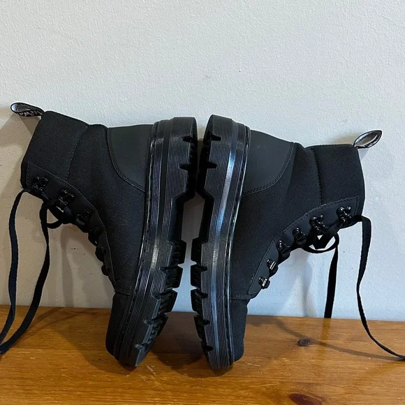 Dr. Martens Black Combs Boots size 41 (9) - Picture 10 of 13